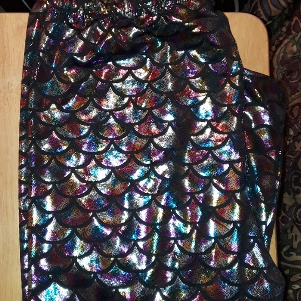 Shiny 🌈Rainbow🌈 Mermaid Scale Leggings